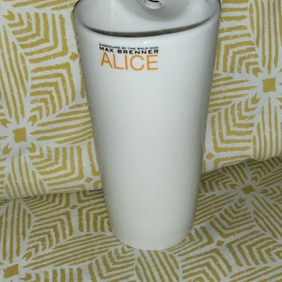 Max Brenner Alice Mug 🍺 - Picture 2 of 6